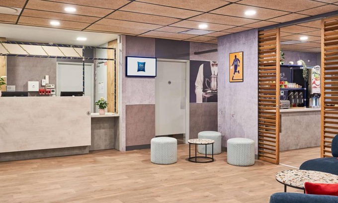 Saint-Maurice Hotel | 18 m² Hotel ∙ 127 guests