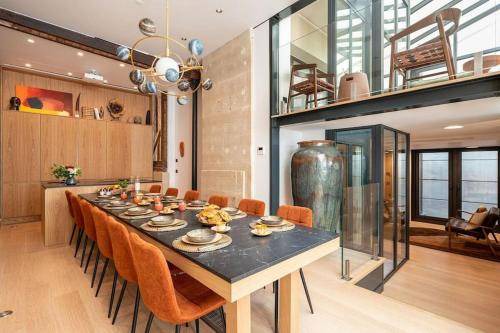 Porte-Saint-Martin Apartment | 195 m² Apartment ∙ 4 bedrooms ∙ 10 guests