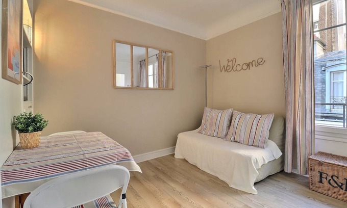 Ternes Apartment | 20 m² Apartment ∙ 1 guest