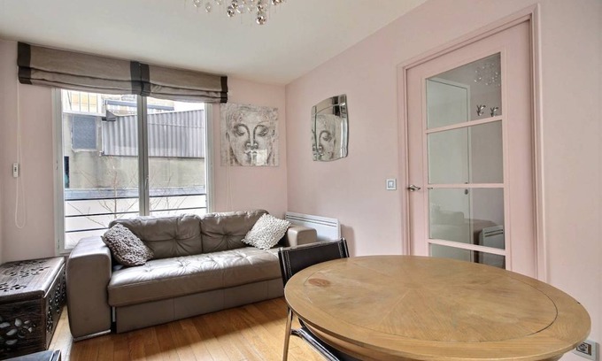 Ternes Apartment | 22 m² Apartment ∙ 2 guests