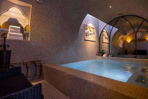 Saint-Germain-des-Pres House | 220 m² House ∙ 3 bedrooms ∙ 7 guests