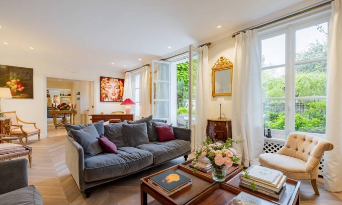 Villa Montmorency House | 240 m² House ∙ 6 bedrooms ∙ 10 guests