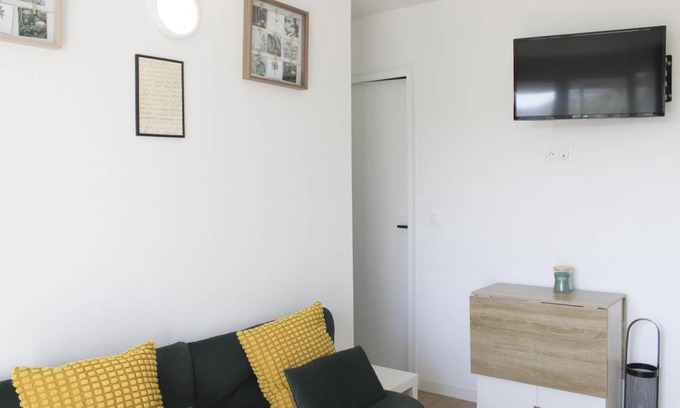 L'Ile-Saint-Denis Apartment | 25 m² Apartment ∙ 2 bedrooms ∙ 3 guests