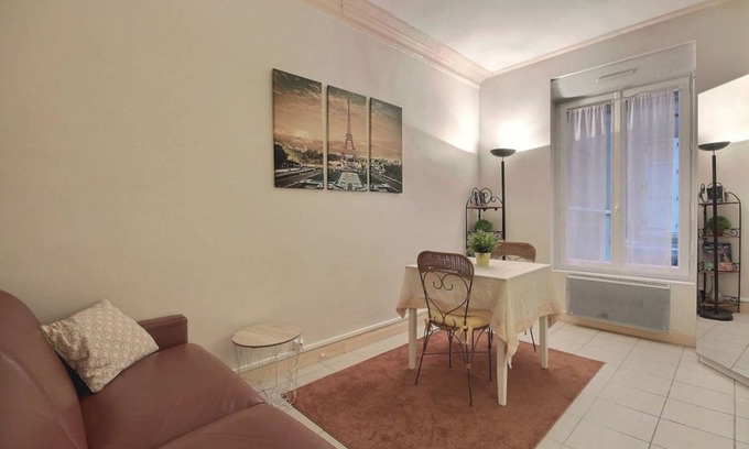 Ternes Apartment | 25 m² Apartment ∙ 2 guests