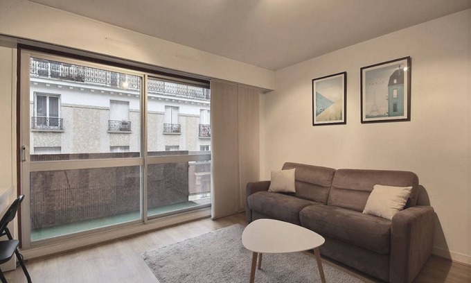 Quartier de Javel Apartment | 27 m² Apartment ∙ 2 guests
