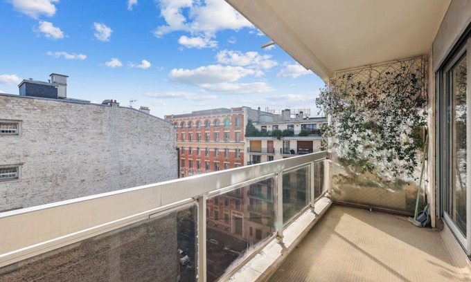 Quartier de l'Ecole-Militaire Apartment | 28 m² Apartment ∙ 2 guests