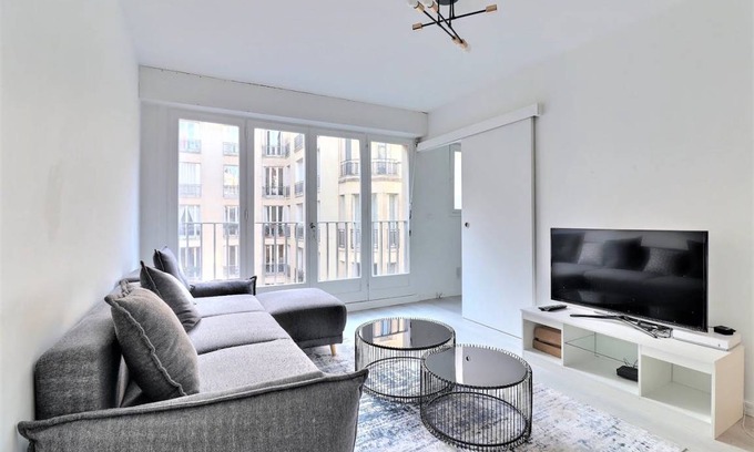 Porte-Dauphine Apartment | 32 m² Apartment ∙ 1 bedroom ∙ 2 guests
