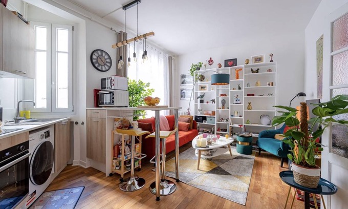 Quartier des Grandes-Carrieres Apartment | 37 m² Apartment ∙ 1 bedroom ∙ 2 guests