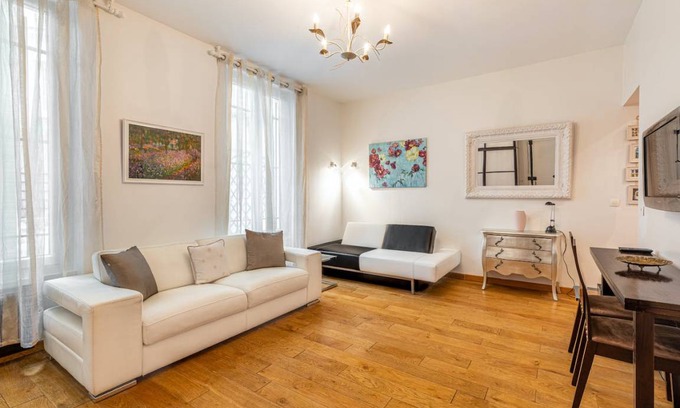 Arsenal Apartment | 37 m² Apartment ∙ 2 guests