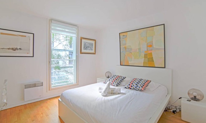 Quartier des Grandes-Carrieres Apartment | 52 m² Apartment ∙ 1 bedroom ∙ 3 guests
