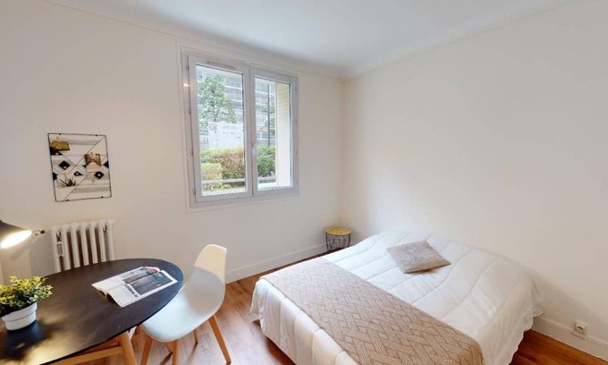 Porte d'Asnieres Resort | 69 m² Private room ∙ 1 bedroom ∙ 1 guest