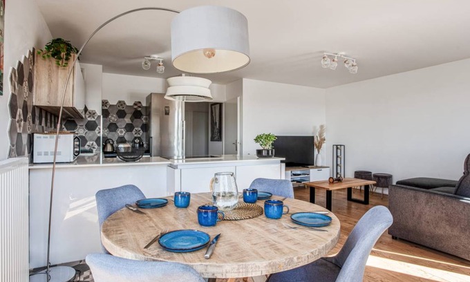 Saint-Denis Apartment | 70 m² Apartment ∙ 2 bedrooms ∙ 6 guests