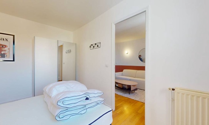 Gennevilliers Resort | 80 m² Private room ∙ 1 bedroom ∙ 2 guests