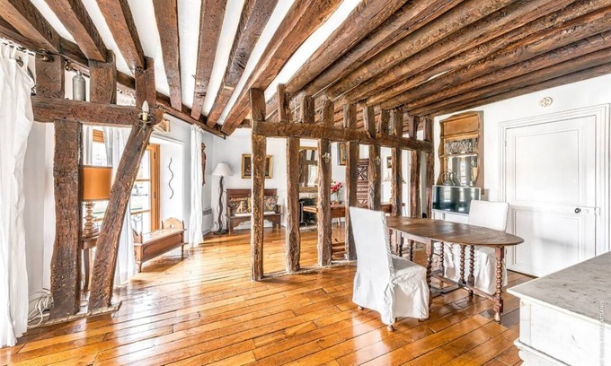 Notre Dame Apartment | 90 m² Apartment ∙ 2 bedrooms ∙ 4 guests