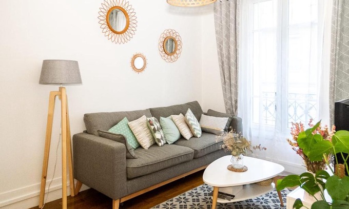 18th Arrondissement Apartment | A real cocoon 2 steps away from the SACRE COEUR