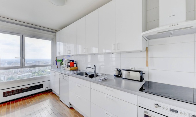 13th Arrondissement Apartment | Appartement Place d'Italie superbe vue