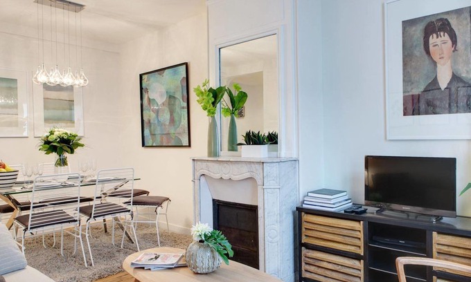 4th Arrondissement House | Beautiful Fabulous Apartment in Marais, 2 Bedrooms, 4E Arr., Sleeps 6, REFPAR104009