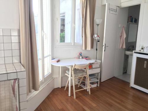 6th Arrondissement Apartment | Best located flat in Saint-Germain-des-Prés