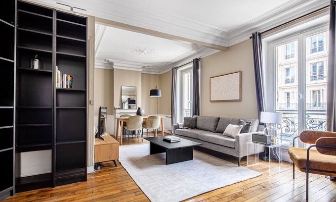 Latin Apartment | Blueground | Latin Quarter, nr Sorbonne