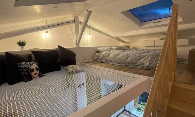 Saint-Vincent-de-Paul Apartment | CENTER PARIS