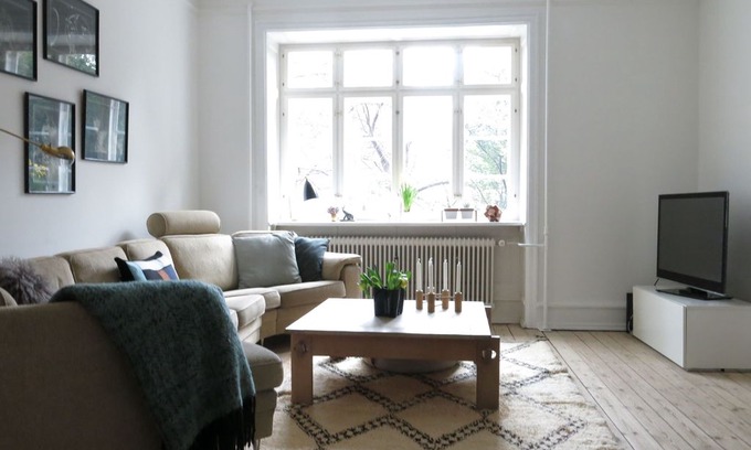 Frederiksberg C Apartment | City Apartment in Frederiksberg with 3 bedrooms sleeps 5