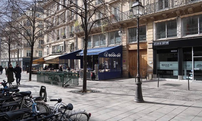 Arts-et-Metiers Apartment | COMBINATION OF CONTEMPORARY ELEGANCE & CLASSIC PARISIAN ALLURE -RUE SAINT MARTIN