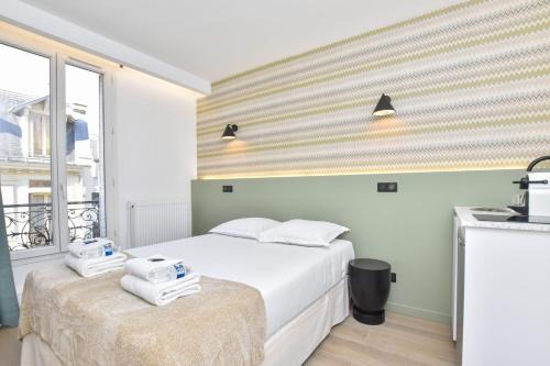 Quartier de Javel Apartment | Cosy Bedroom near Tour Eiffel Champs de Mars