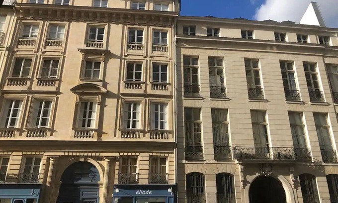 Notre-Dame-des-Champs Apartment | EXPERIENCE THE RICH CULTURE AND LUXURY OF SAINT GERMAIN DES PRÉS $ CHERCHE-MIDI