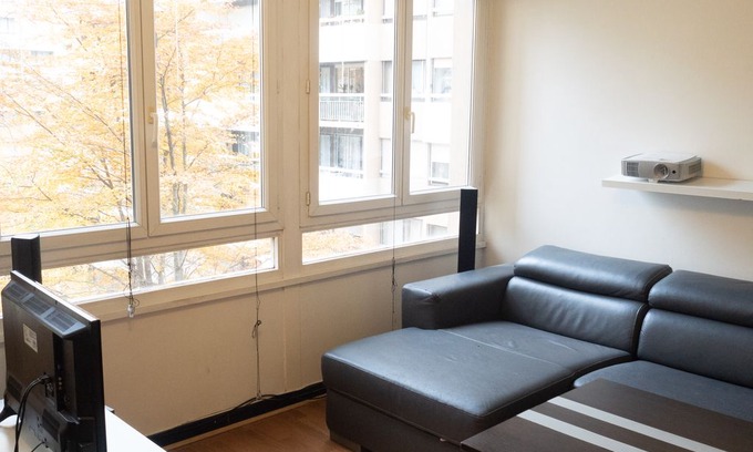 Flandres Apartment | Family and bright apt in PARC DE LA VILLETTE