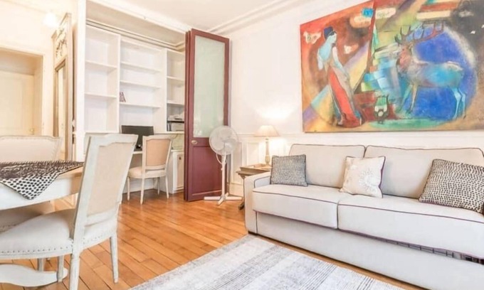 Arts-et-Metiers Apartment | GuestReady - Chic Family Apt near Canal St. Martin