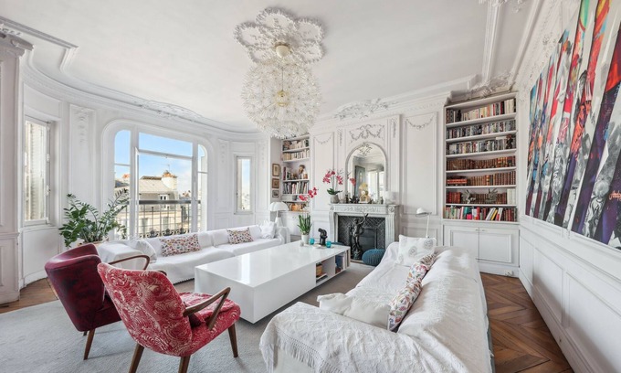 Quartier de la Plaine-de-Monceaux Apartment | Large Charming Flat /Central Paris : Arc de Triomphe ; Champs-Elysées