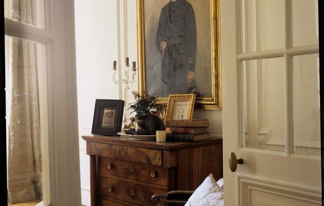 Arsenal Apartment | Large Classic Luxury Marais Pied-a-Terre 3 bed/2 bath - up to 6 guests - AirCon
