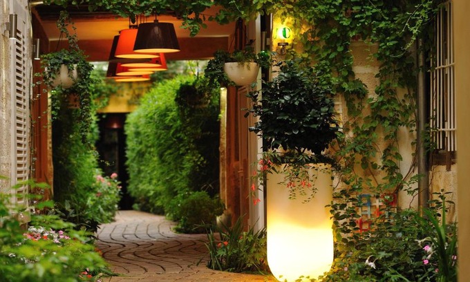 Arts-et-Metiers Apartment | Les Patios du Marais 1