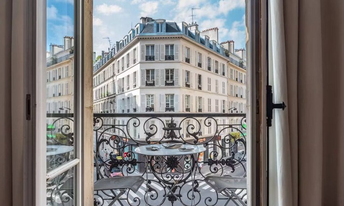 6th Arrondissement Apartment | Lovely 3-bedroom apartment by the Luxembourg Gardens
