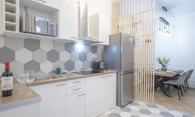 Arts-et-Metiers Apartment | Meslay - Two Bedroom Apartment, Sleeps 4