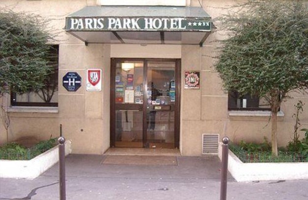 Combat Hotel | Nouveau Paris Park Hotel