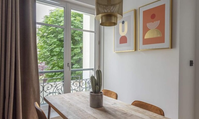 Faubourg-du-Roule Apartment | Parisina, 4 stars, Luxury at 1 minute walk from the Champs-Elysées