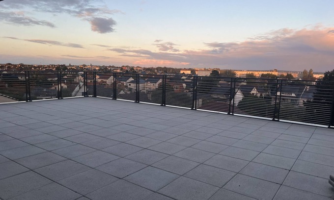 Plateau — Pyramide Apartment | residence AZUR