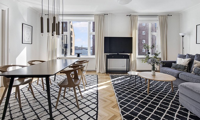 Nyhavn - Amalienborg Apartment | Sanders Frontier - Cute 3-Bdr. Apt. Near Harbour