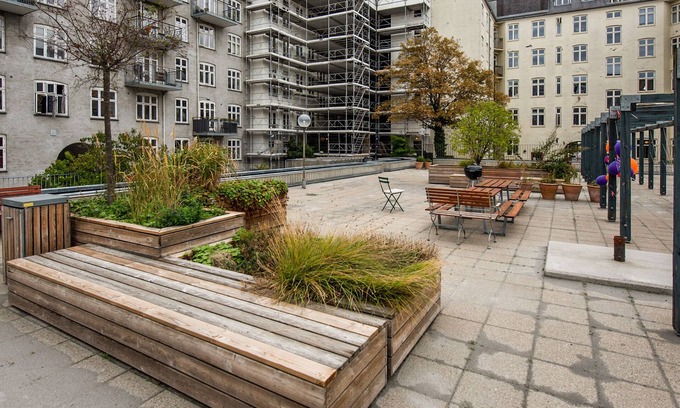 Nyhavn - Amalienborg Apartment | Sanders Stage - Chic 3-Bdr Apt Near Nyhavn