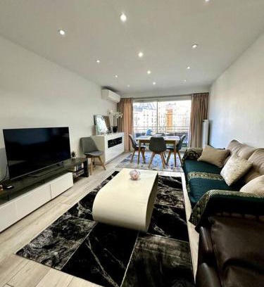 Republique–Point-du-Jour Apartment | Spacieux et Élégant Appartement - Boulogne - Paris