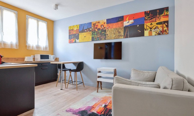 Vanves Apartment | Studio du Chevalier, et son jardin - Welkeys