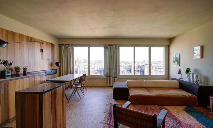 Porte-Saint-Martin Apartment | Stunning 2 Bed Condo in Paris Near Eiffel Tower