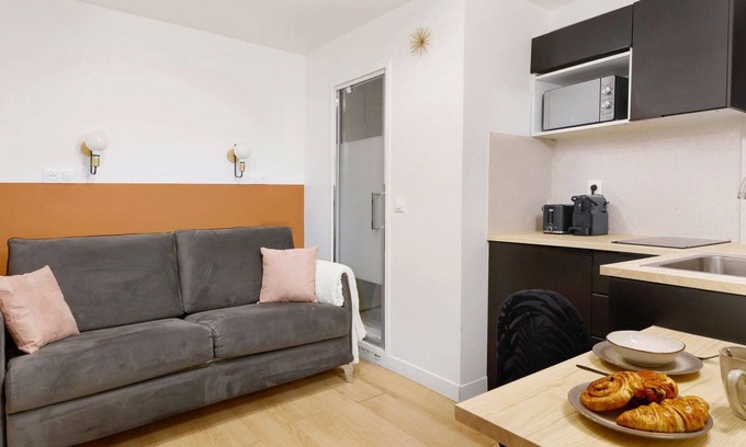 Bonne-Nouvelle Apartment | TBS 118 – Bright & Central Studio in Paris 2nd