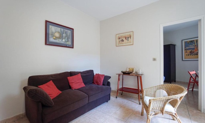 Quartier de la Salpetriere Apartment | Very calm apt with YARD in PLACE D'ITALIE