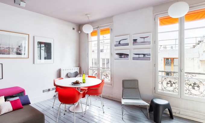 Arsenal Apartment | Vibrant Apartment for 2 in Paris IV