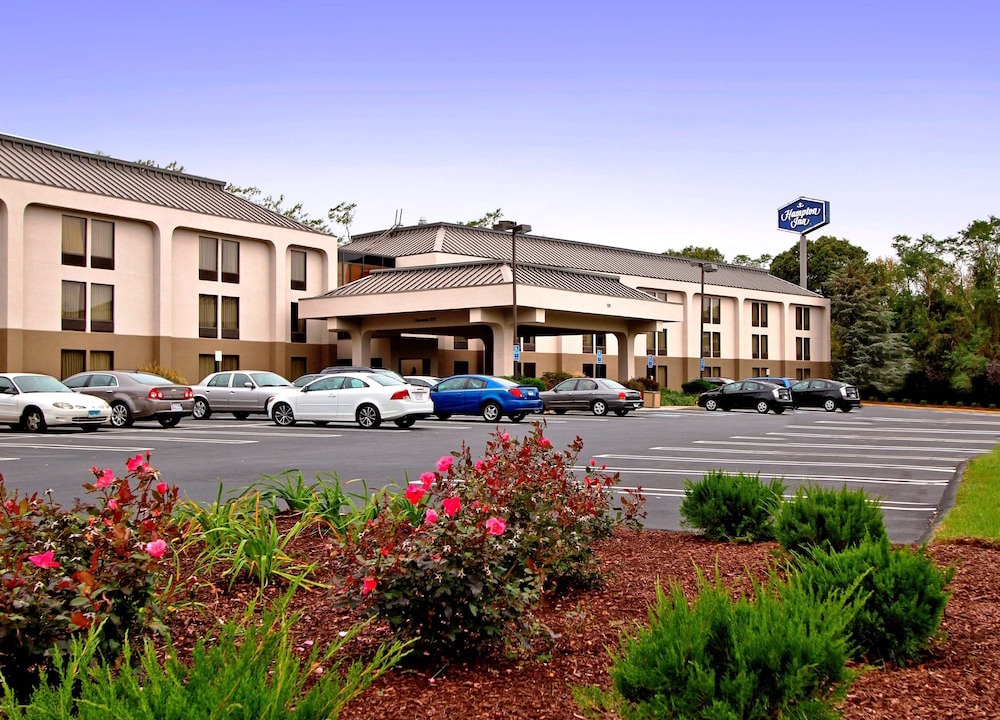 Milford Hotel | Hampton Inn Milford