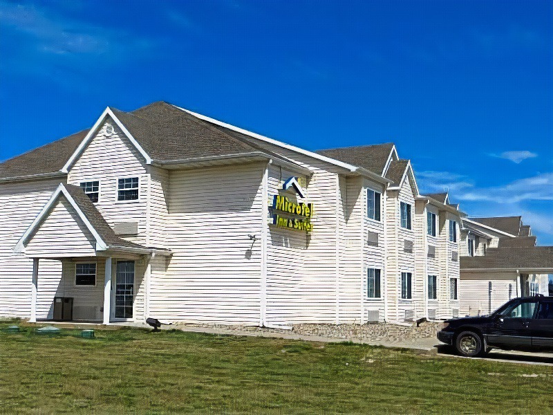Colfax Hotel | Microtel Inn & Suites by Wyndham Colfax
