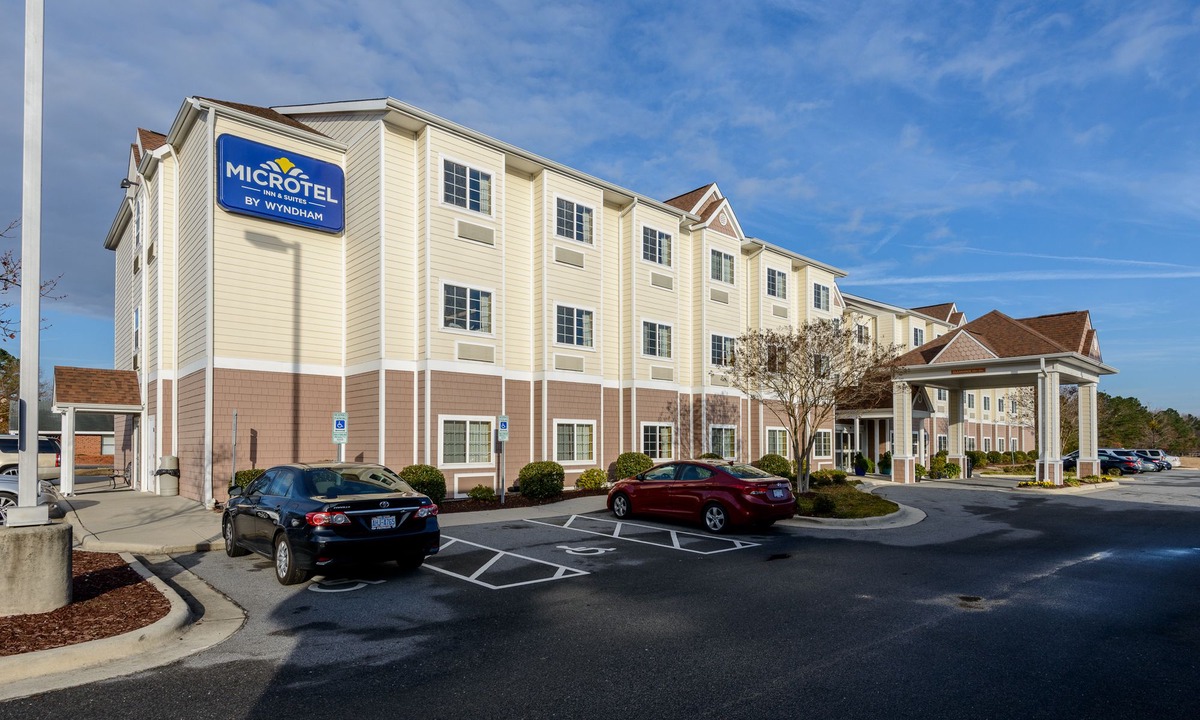 Greenville Hotel | Microtel Inn & Suites by Wyndham Greenville/University Medic
