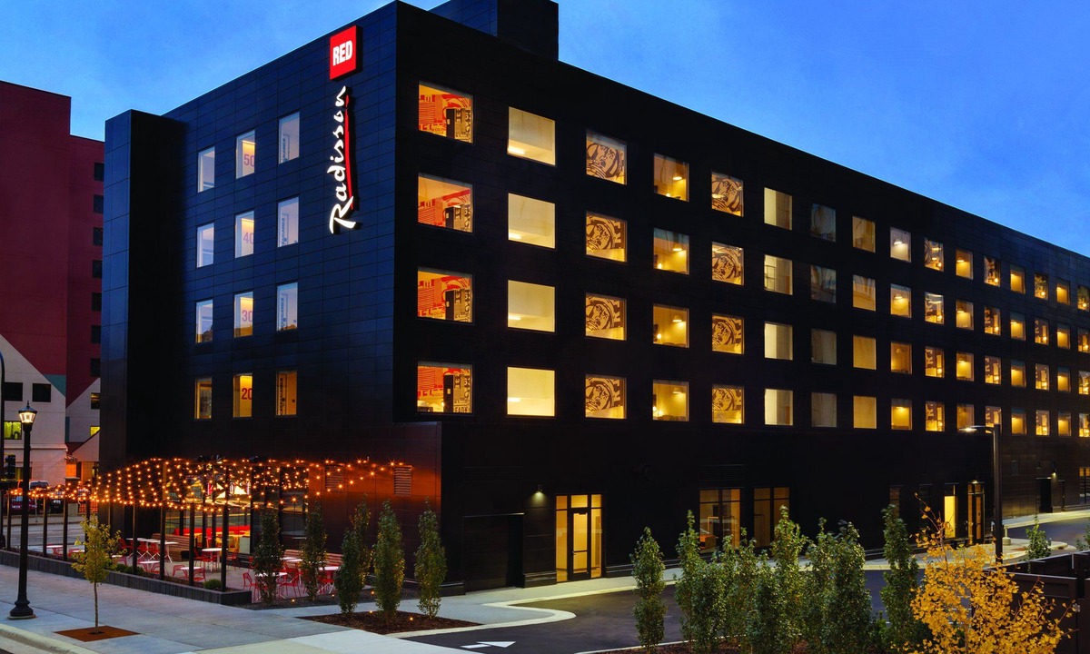 Downtown East Hotel | Radisson Red Minneapolis Downtown